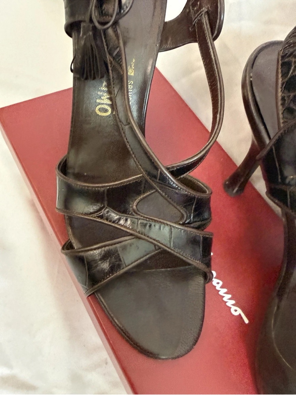 Salvatore Ferragamo Brown Embossed Leather Sandal Heels - Size 9 B - Picture 4 of 8